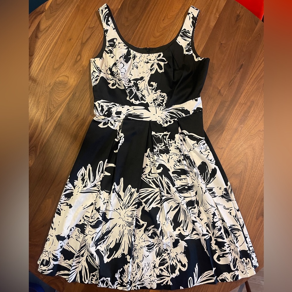 White House Black Market cocktail dress